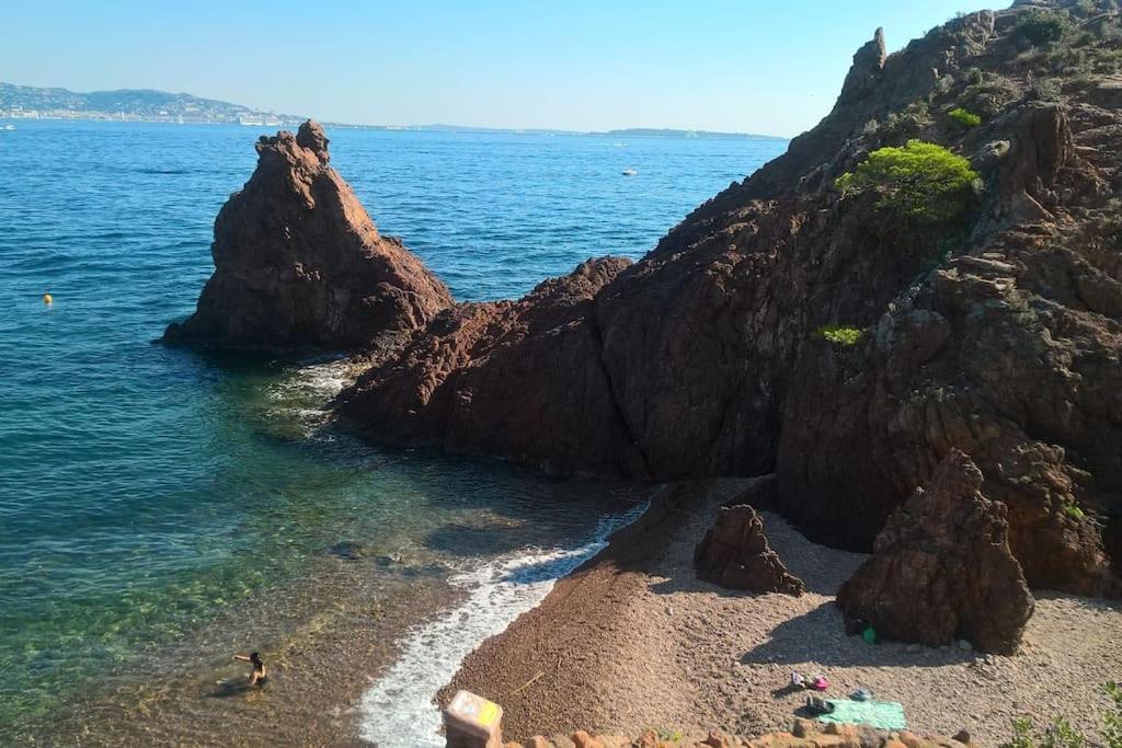 2 Pieces Climatise A 200M Des Plages Theoule-sur-Mer Bagian luar foto